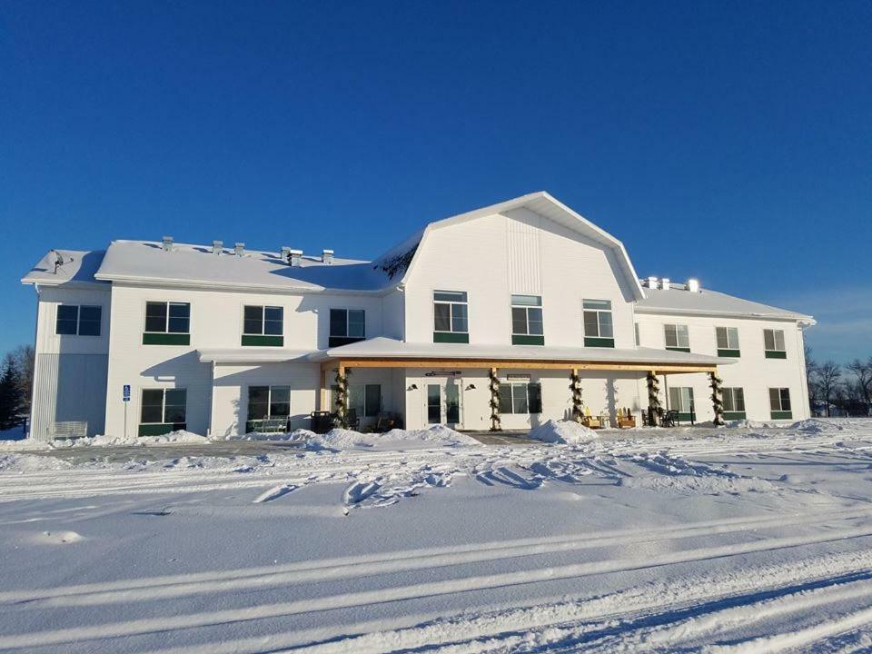 Lakes Inn At Dunvilla Exterior photo